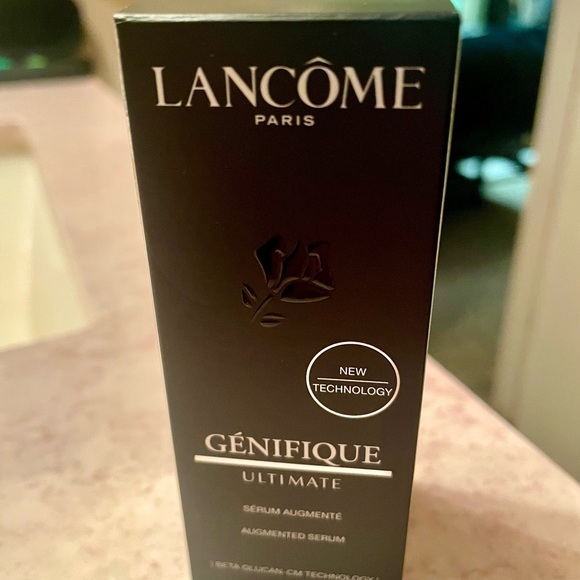 Lancôme Génifique Ultimate Serum - Black
